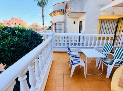 Woning · Herverkoop - La Herrada · Alicante · Spanje
