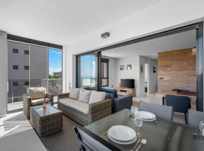 Appartement · Herverkoop - Mil Palmeras · Alicante · Spanje