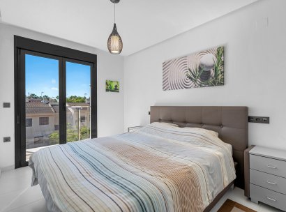 Appartement · Herverkoop - Mil Palmeras · Alicante · Spanje
