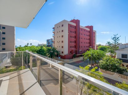 Appartement · Herverkoop - Mil Palmeras · Alicante · Spanje