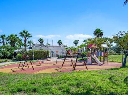 Appartement · Herverkoop - Mil Palmeras · Alicante · Spanje