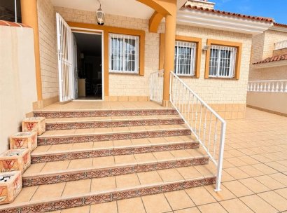Woning · Herverkoop - Villamartin · Alicante · Spanje