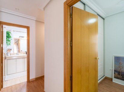 Appartement · Herverkoop - Torrevieja · Centro · Alicante · Spanje