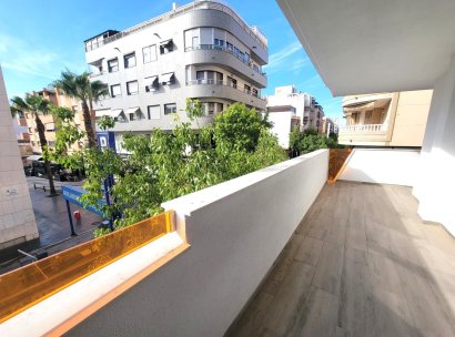 Appartement · Herverkoop - Torrevieja · Playa del Cura · Alicante · Spanje