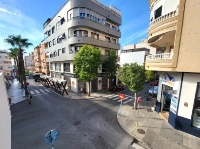 Appartement · Herverkoop - Torrevieja · Playa del Cura · Alicante · Spanje