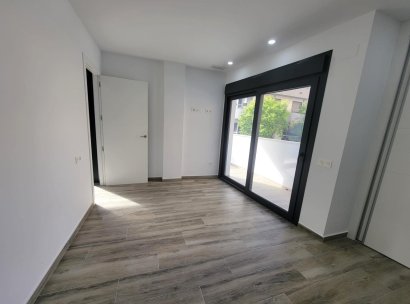Appartement · Herverkoop - Torrevieja · Playa del Cura · Alicante · Spanje