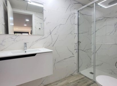 Appartement · Herverkoop - Torrevieja · Playa del Cura · Alicante · Spanje