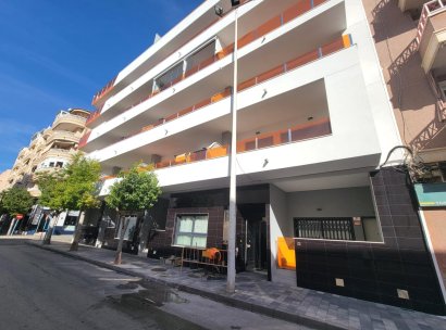 Appartement · Herverkoop - Torrevieja · Playa del Cura · Alicante · Spanje