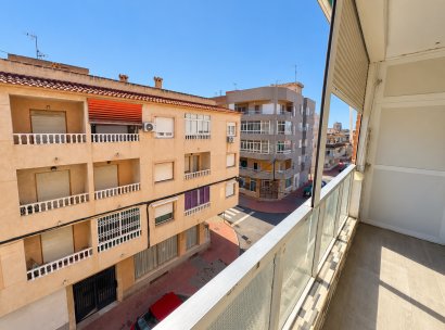 Appartement · Herverkoop - Torrevieja · Playa de los Naufragos · Alicante · Spanje