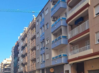 Appartement · Herverkoop - Torrevieja · El acequión · Alicante · Spanje