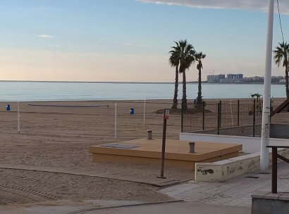 Appartement · Herverkoop - Torrevieja · El acequión · Alicante · Spanje
