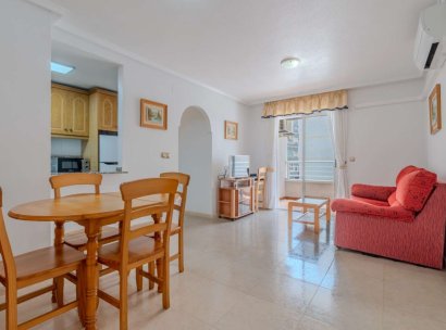 Appartement · Herverkoop - Torrevieja · Centro · Alicante · Spanje