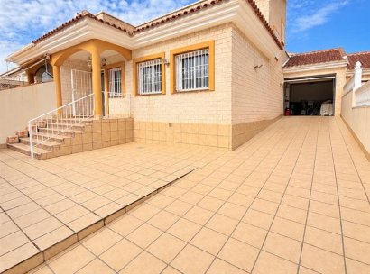 Haus · Wiederverkauf - Villamartin · Alicante · Spanien