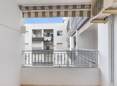 Appartement · Herverkoop - Torrevieja · El Calvario / El Molino · Alicante · Spanje