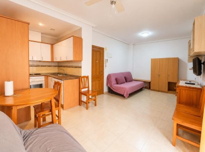 Appartement · Herverkoop - Torrevieja · Estacion de autobuses · Alicante · Spanje