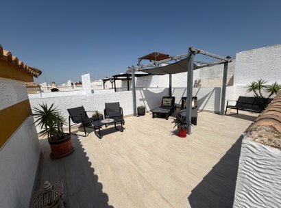 Appartement · Herverkoop - Orihuela · Entre Naranjos Vistabella · Alicante · Spanje