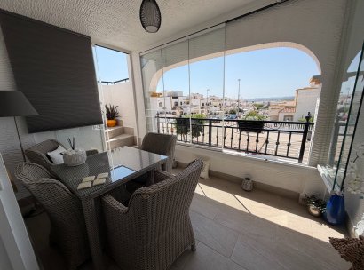 Appartement · Herverkoop - Orihuela · Entre Naranjos Vistabella · Alicante · Spanje