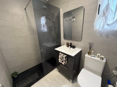 Appartement · Herverkoop - Orihuela · Entre Naranjos Vistabella · Alicante · Spanje