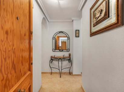 Lägenhet · Återförsäljning - Torrevieja · Alicante · Spanien