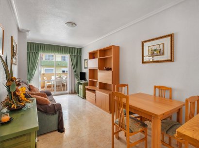 Lägenhet · Återförsäljning - Torrevieja · Alicante · Spanien