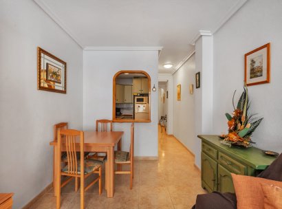 Lägenhet · Återförsäljning - Torrevieja · Alicante · Spanien