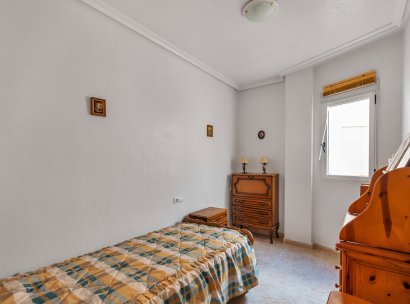 Lägenhet · Återförsäljning - Torrevieja · Alicante · Spanien