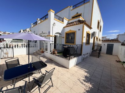 Woning · Herverkoop - Orihuela · Entre Naranjos Vistabella · Alicante · Spanje