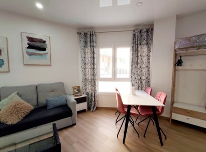 Apartamento · Reventa - Torrevieja · Alicante · España